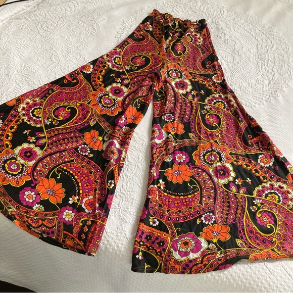Vintage Pants - Vintage 70s bell bottoms Palazzo pants psychedelic flower power S - M